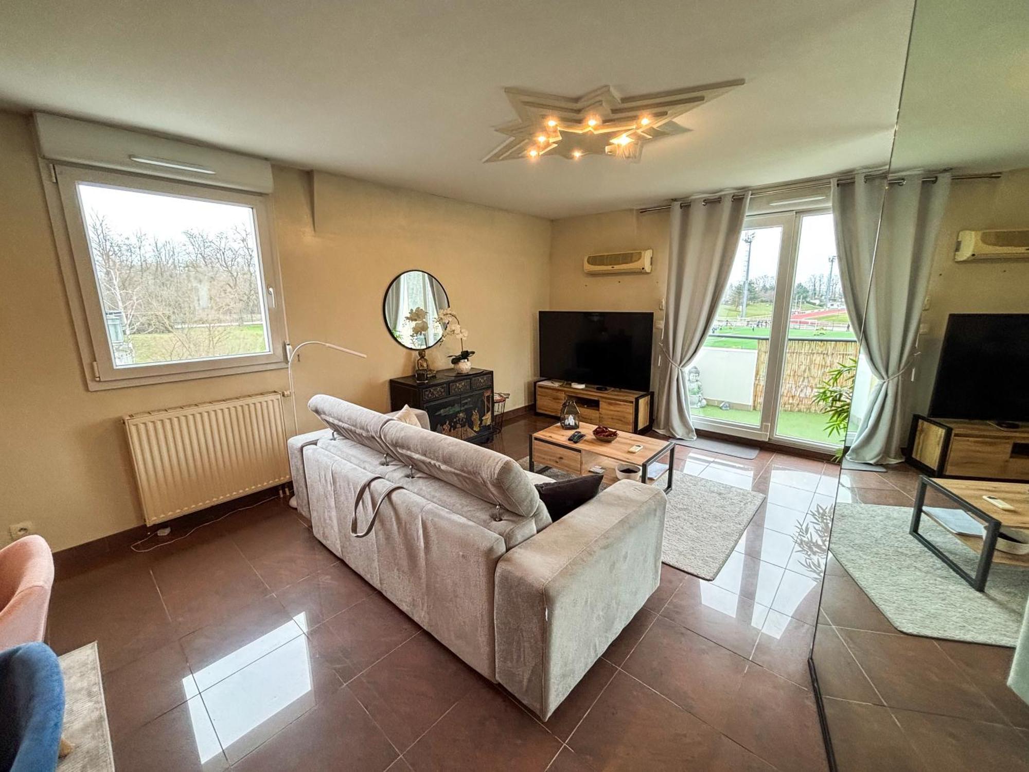 Le Green Field Lodge - Parking Gratuit - Standing - Centre Ville - Commerces A Proximite Lingolsheim Buitenkant foto